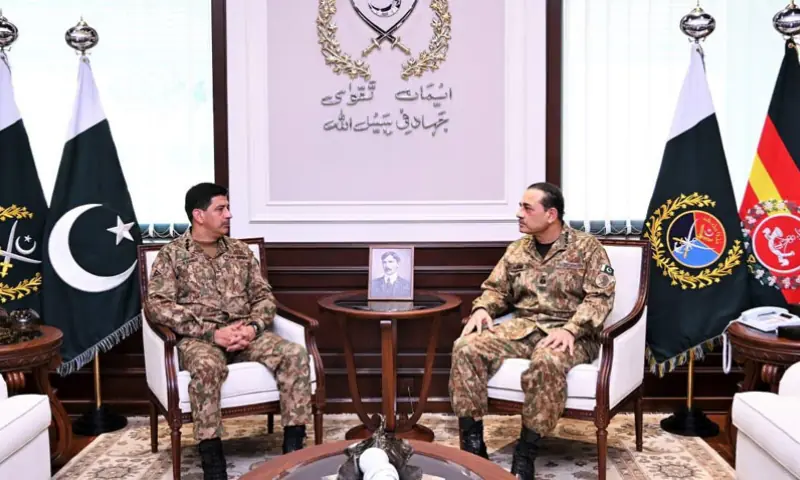 General Syed Aamer Raza meets with Chief of Defence Forces and Chief of the Army Staff Field Marshal Asim Munir at General Headquarters (GHQ), Rawalpindi on July 27. — RadioPakistan/X